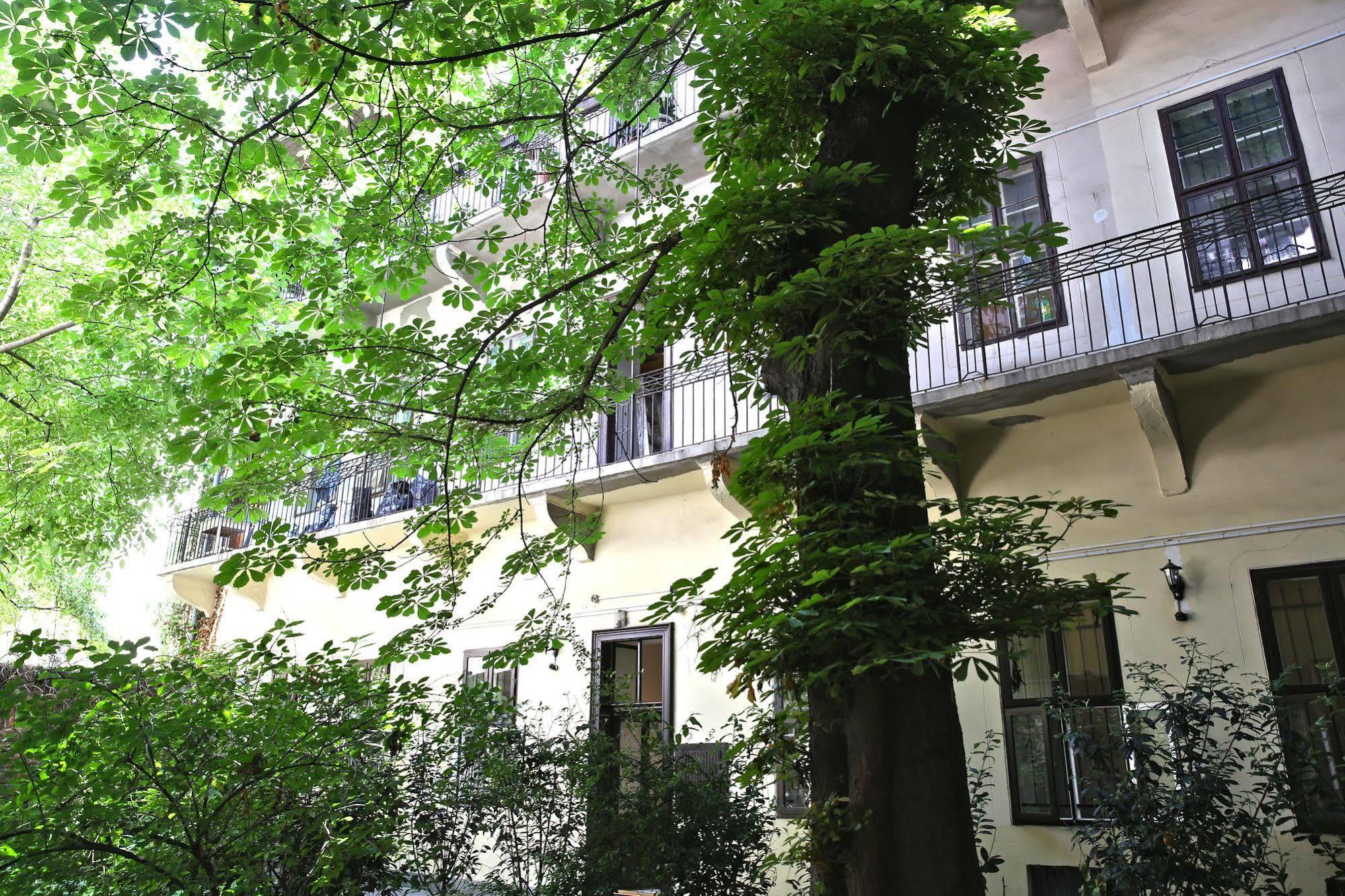 Amber Terrace Studios Downtown Budapest Exterior photo